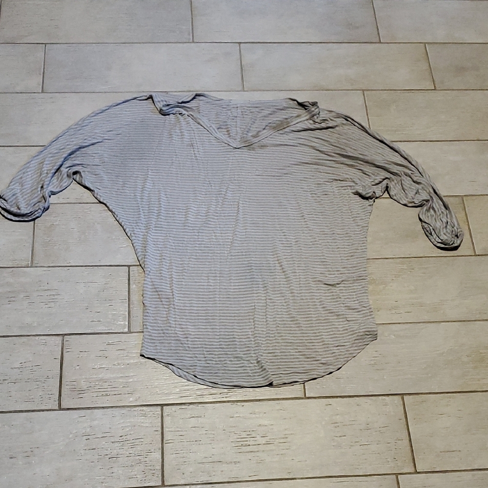 R2D Apparel Women's L Tan and White Striped Blouse